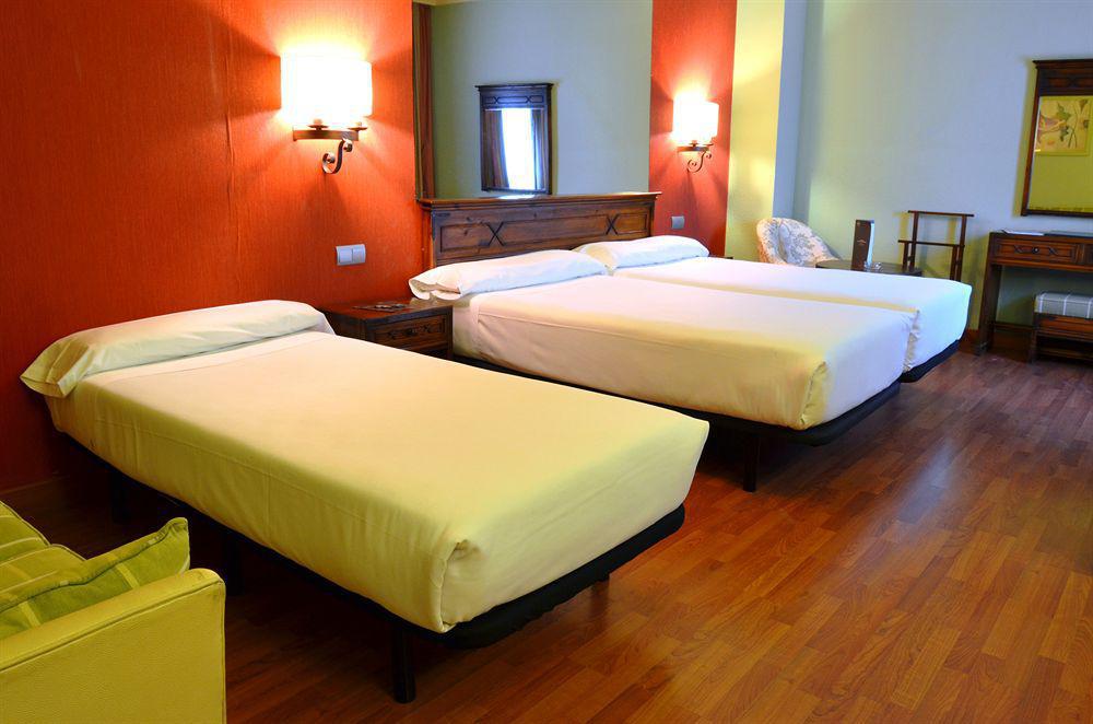 Hotel Zenit 4*