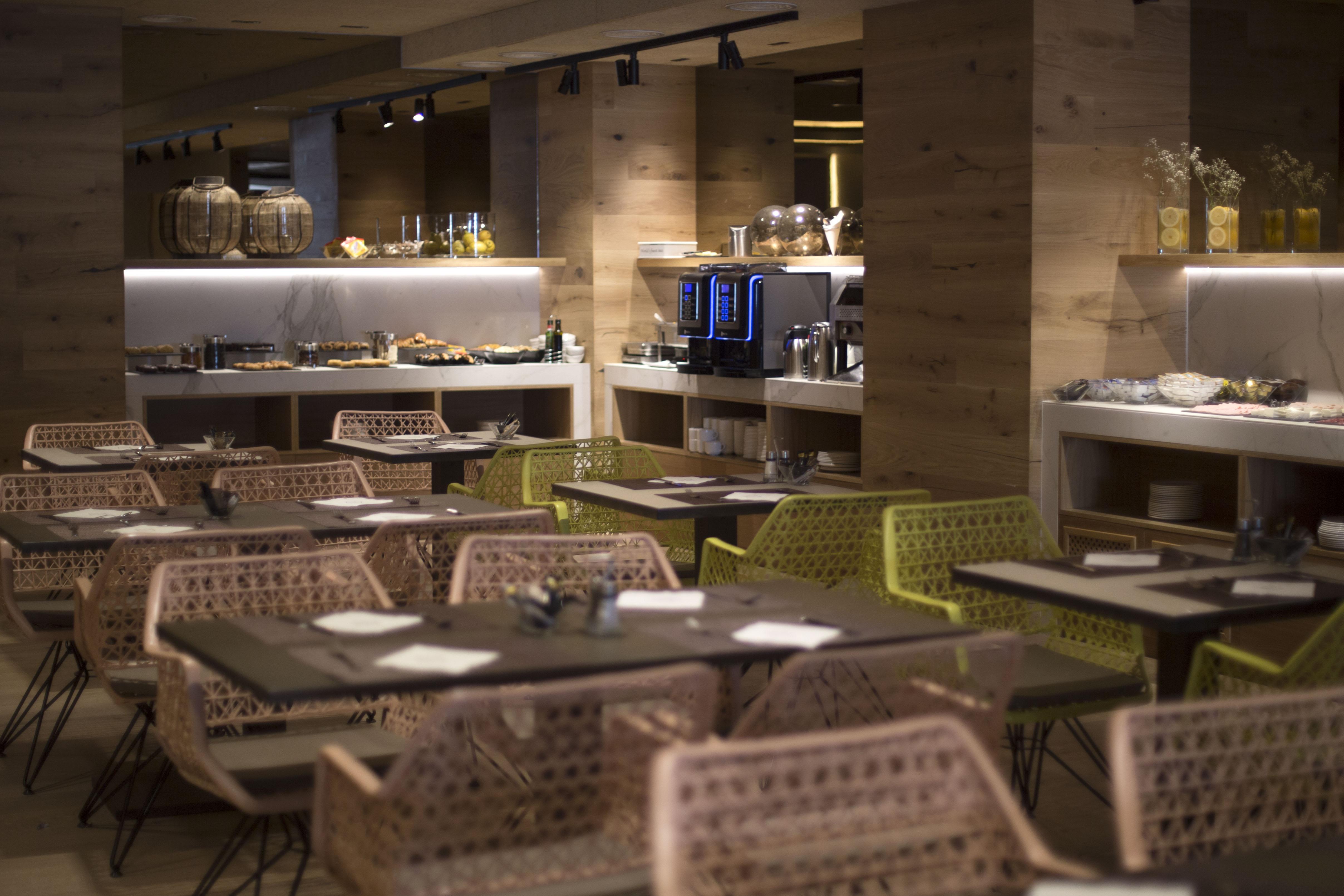 Zenit Hotel 4*